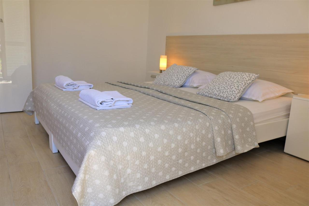 Apartments Irma Baska Voda Ngoại thất bức ảnh