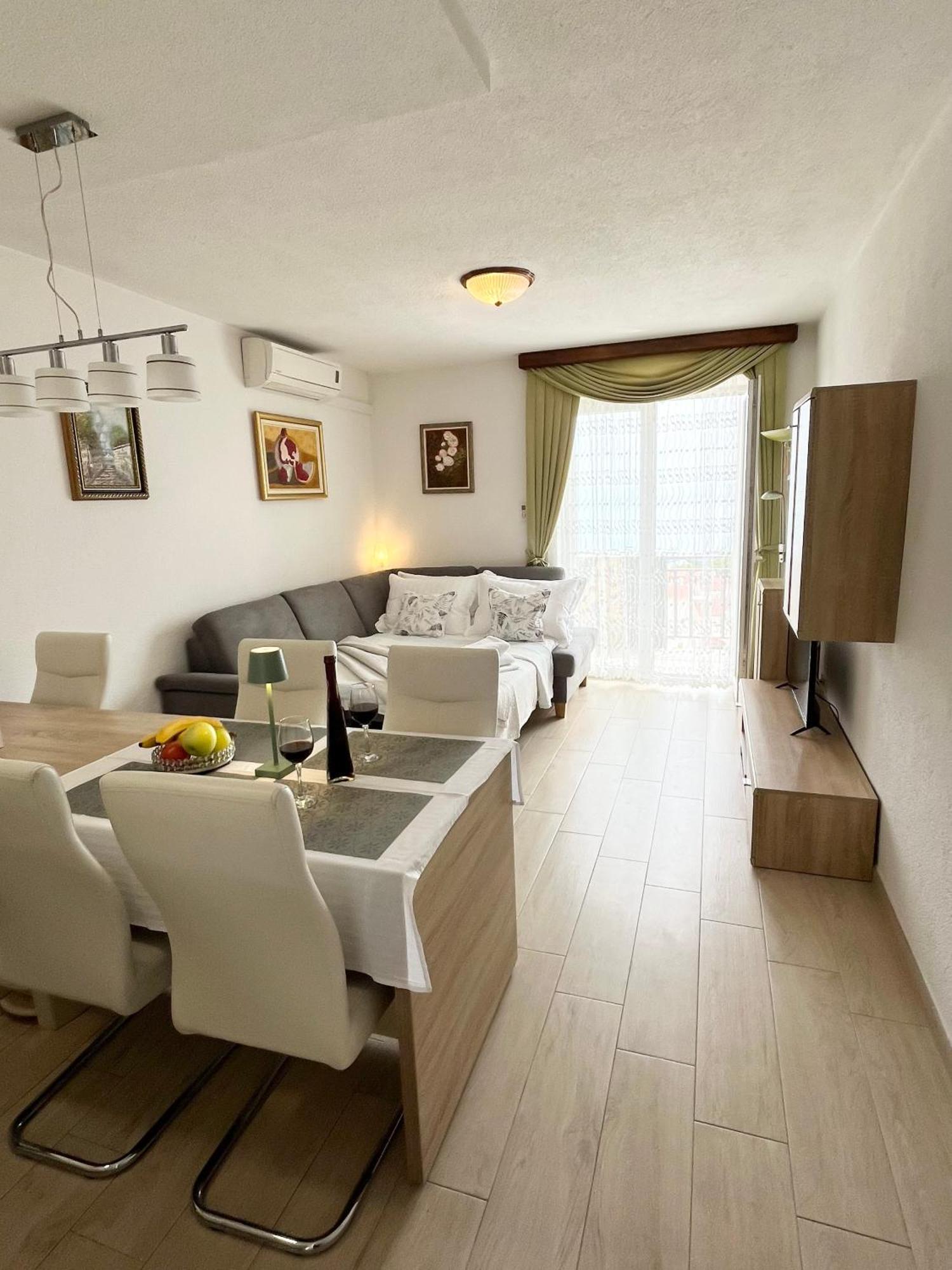 Apartments Irma Baska Voda Ngoại thất bức ảnh